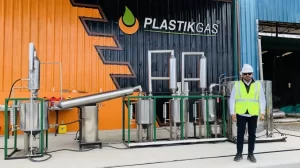 617b3b8dca20b  822x460 300x168 - Planta ecuatoriana lidera transformación de plásticos residuales en combustibles limpios de gran calidad.