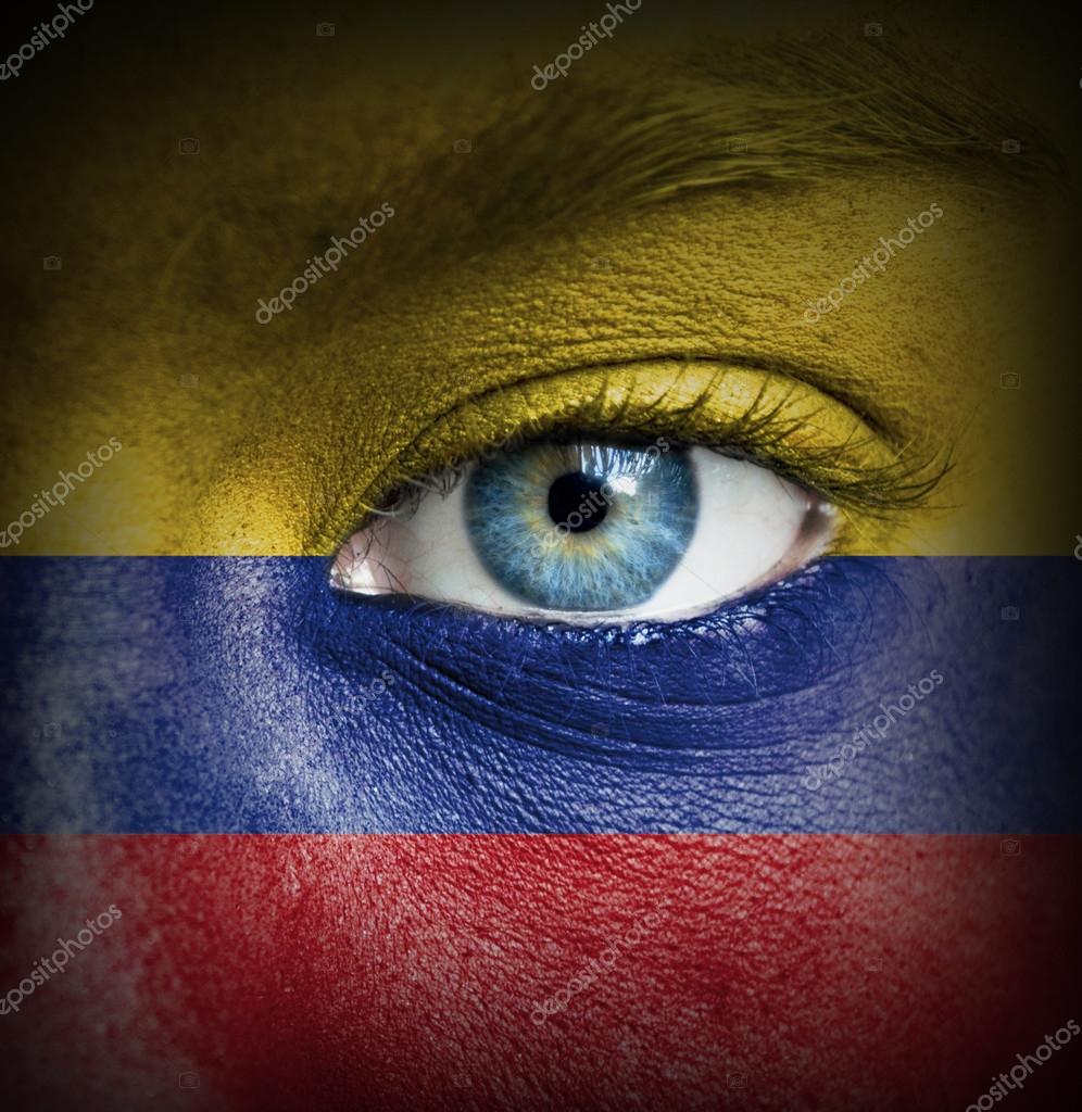 depositphotos 40100633 stock photo human face painted with flag - El duelo