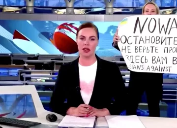 JVOJJ6NDTVCXXG55UKJIUIPNWE 360x260 - El “no a la guerra” de una periodista en la televisión rusa se hace viral pese a la censura del Kremlin