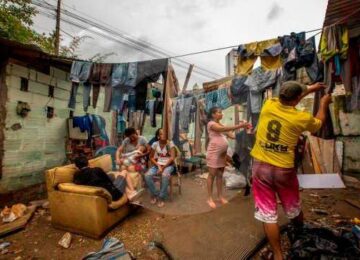 whatsapp image 2020 12 21 at 12 17 00 pm 36893126 20201221122342 39870493 20220426111648 1 360x260 - La pobreza en Colombia creció por encima de la media de América Latina
