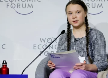 Greta Thunberg 360x260 - Élites políticas y empresariales alimentan la destrucción del planeta, reiteró  Greta Thunberg, en el Foro de Davos.