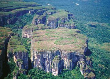 Chiribiquete view 360x260 - La Serranía colombiana de Chiribiteque, es milenario patrimonio natural y cultural de la humanidad.